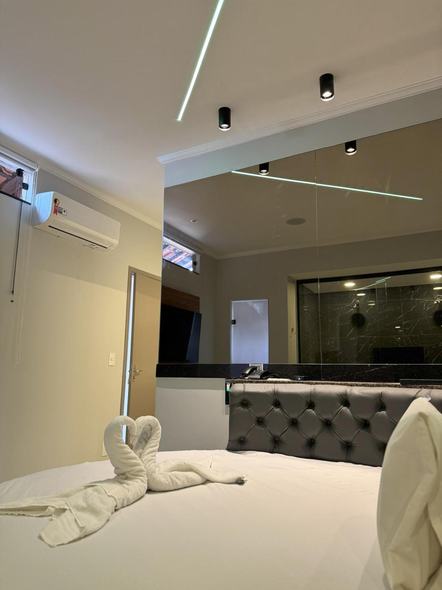 Village Motel ฮิเบเราเปรโต ภายนอก รูปภาพ